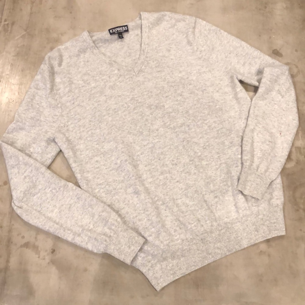 Men’s cashmere sweater heather grey large v neck